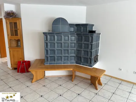 Villa mit Pool in Simbach, 10-Zimmer, mit Garten, Terrasse & Doppel-Garage!