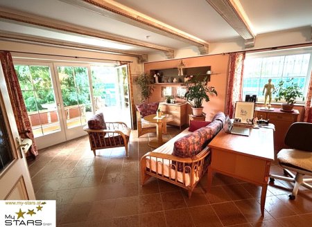 geräumige 6 Zimmer in Neuhaus am Inn: gepflegt, mit Garage, Garten und Terrasse!