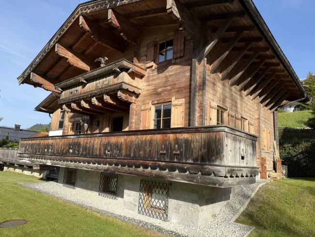 Luxuschalet Zweitwohnsitz – Panoramablick & Toplage - Bild