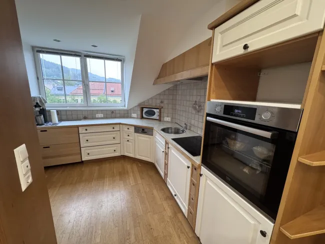 Exklusive Dachgeschosswohnung mit großzügiger Loggia und variabel gestaltbarer Ausbaufläche in erstklassiger Lage von Spittal an der Drau – Wohnen Sie komfortabel und modern! - Bild