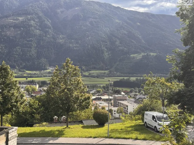 Traumhaftes Baugrundstück in Spittal mit spektakulärem Panorama auf Berge und Stadt – in bester Lage! - Titelbild