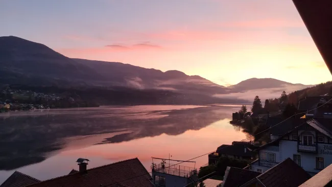 Seeboden am Millstätter See – Ferienhaus in Traumlage mit Seeblick Flexible Kaufoptionen: Ferienhaus, Baugrundstück oder Gesamterwerb - Bild