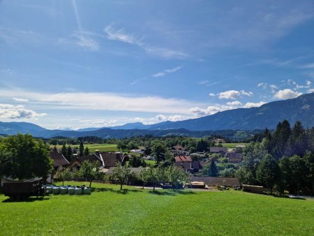 Mein Platz an der Sonne ! Schöne Baugrundstücke in Aussichtlage - oberhalb von Seeboden am Millstättersee - ab € 131.250,-