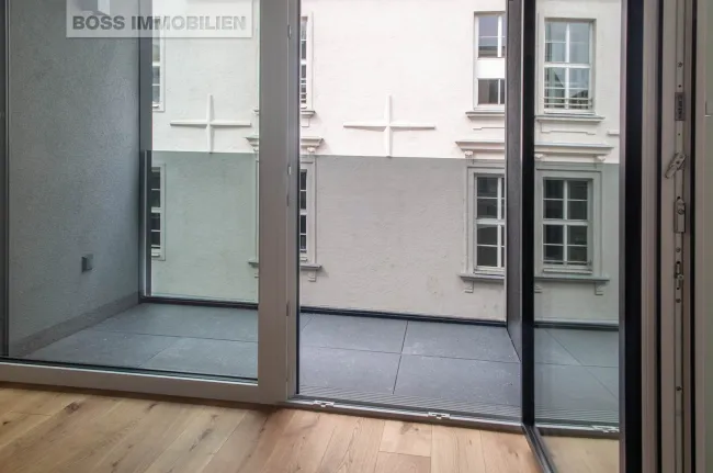 55 Loggia