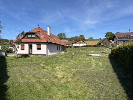 .. READY FOR UPDATE .. Neustift bei GS !! Landhaus in netter Dorflage mit beschaulichem Garten - ca. 7.200m 2 Wald inklusive !!