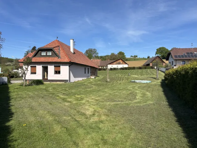 .. READY FOR UPDATE .. Neustift bei GS !! Landhaus in netter Dorflage mit beschaulichem Garten - ca. 7.200m 2 Wald inklusive !! - Titelbild