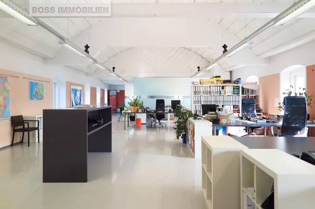 12 Büro