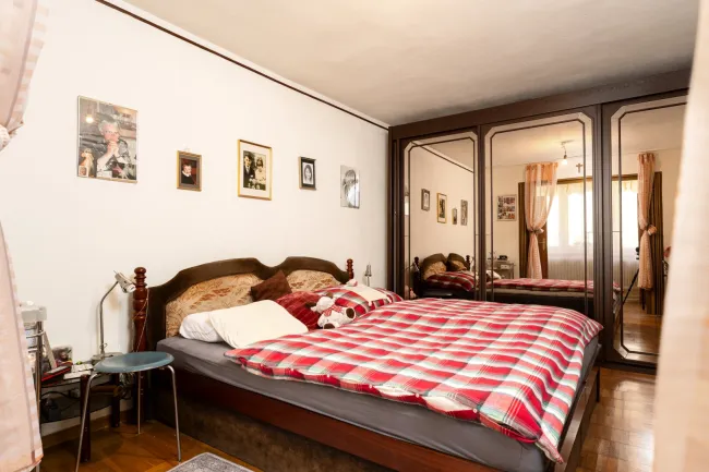 Einheit 2 - Schlafzimmer