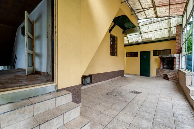 Überdachte Terrasse