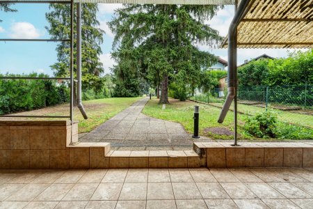 Terrasse Richtung Garten
