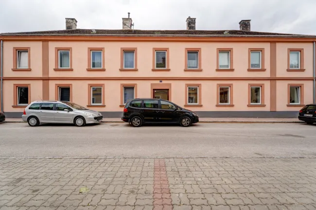 Haus Front Straßenseite