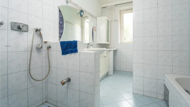 Badezimmer Erdgeschoss