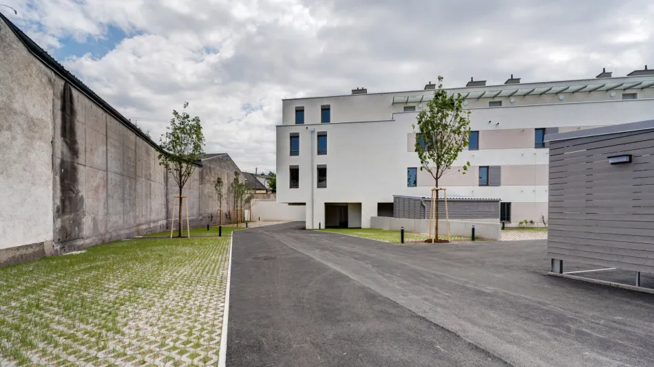 Parkplätze in Bahnhofsnähe zu Vermieten - Bild
