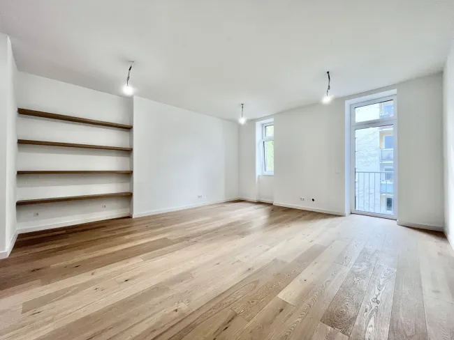 MODERNE 3 ZIMMER ALTBAUWOHNUNG NÄHE SCHLOSS BELVEDERE - Titelbild