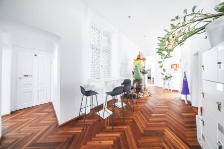 UNBEFRISTET - BÜRO MIT ALTBAUCHARME UND PERFEKTER INFRASTRUKTUR IM 1. BEZIRK