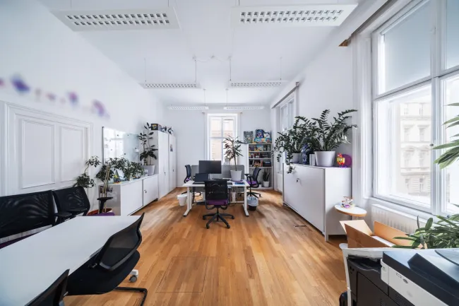 UNBEFRISTET - REPRÄSENTATIVE ALTBAU-BÜROFLÄCHE IN BESTER INNENSTADTLAGE - Titelbild