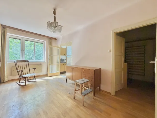 TOP-LAGE NEBEN DER TAUBSTUMMENGASSE – CHARMANTE 1-ZIMMER-WOHNUNG MIT POTENZIAL - Titelbild