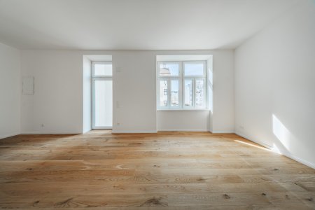 ELEGANZ TRIFFT MODERNE - ERSTBEZUG IM REVITALISIERTEN STILALTBAU - PROVISIONSFREI