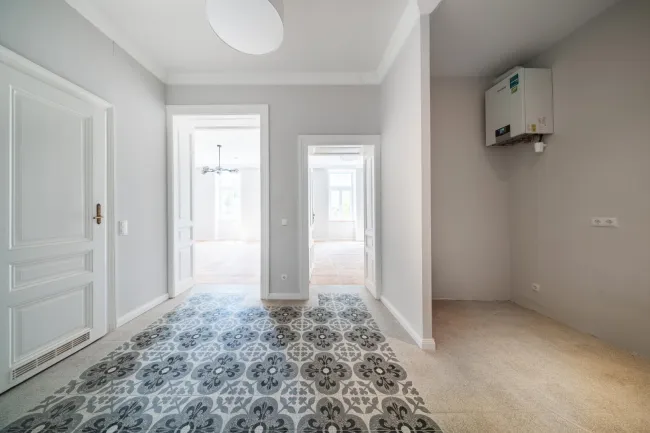 KERNSANIERTER ALTBAU-ERSTBEZUG IN BESTER GRINZINGER LAGE – 3 ZIMMER | KLASSISCHER WIENER CHARME - Bild