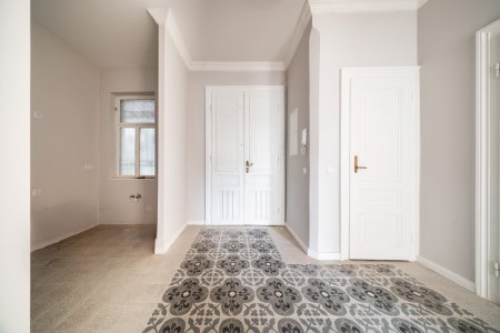 KERNSANIERTER ALTBAU-ERSTBEZUG IN BESTER GRINZINGER LAGE – 3 ZIMMER | KLASSISCHER WIENER CHARME