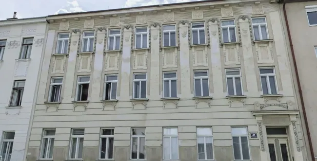 ROHDACHBODEN MIT AUSBAUPOTENZIAL IN ATTRAKTIVER FLORIDSDORFER WOHNLAGE - STUDIE VORHANDEN - Titelbild