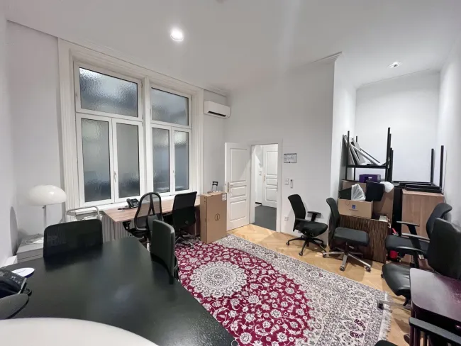 ALL-INCLUSIVE - EXKLUSIVES PRIVATE OFFICE DIREKT AM GRABEN - Bild
