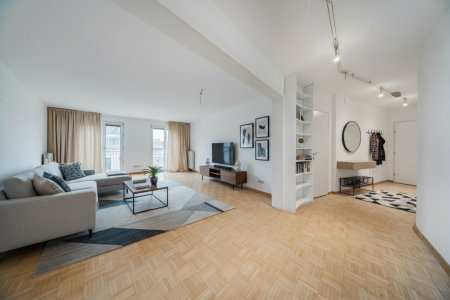 STILVOLLER 4-ZIMMER-NEUBAU IM 6. LIFTSTOCK MIT TRAUMHAFTEM WEITBLICK + GARAGENOPTION