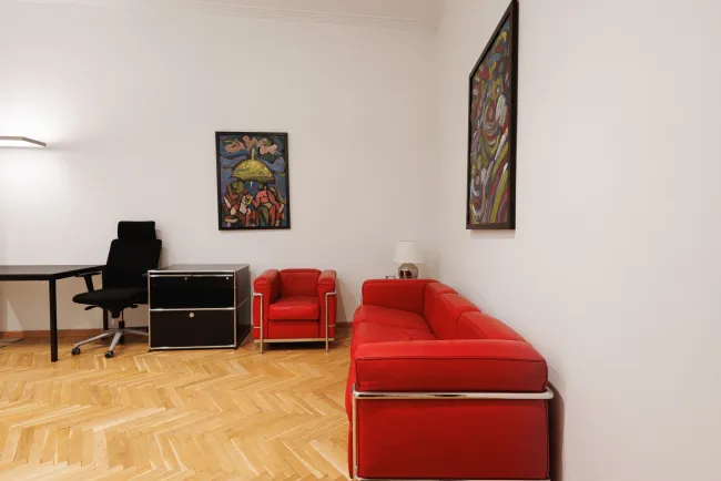 ALL-INCLUSIVE 2 ZIMMER BÜRO MIT EIGENEM BESPRECHUNGSRAUM DIREKT AM GRABEN - Bild