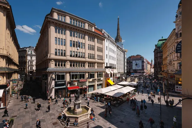 ALL-INCLUSIVE - EXKLUSIVES BÜRO MIT BLICK AM GRABEN UND STEPHANSDOM - Titelbild