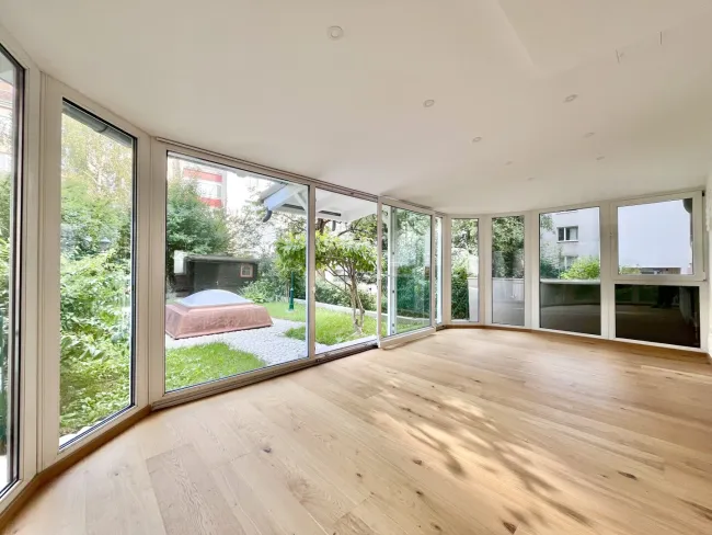 ERSTBEZUG NACH SANIERUNG – 3-ZIMMER-GARTENWOHNUNG MIT WINTERGARTEN IN RUHIGER LAGE - Bild
