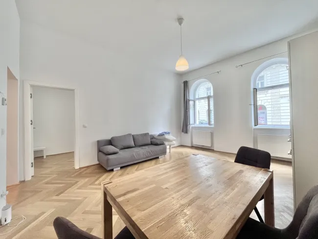 HELL UND MODERN- 2 ZIMMERWOHNUNG AUF DER WIEDNER HAUPTSTRASSE - Bild