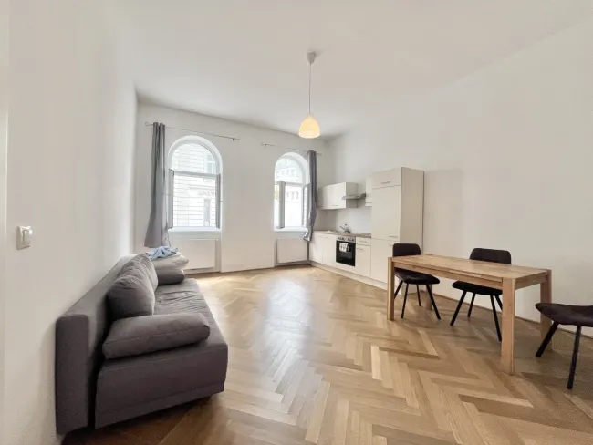 HELL UND MODERN- 2 ZIMMERWOHNUNG AUF DER WIEDNER HAUPTSTRASSE - Bild