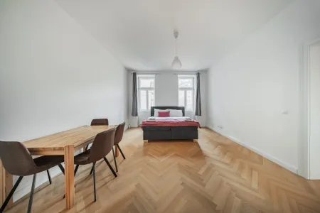 GUT AUFGETEILTE 2 ZIMMER WOHNUNG AUF DER WIEDNER HAUPTSTRASSE