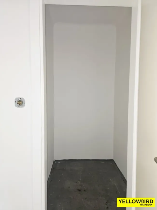 AR