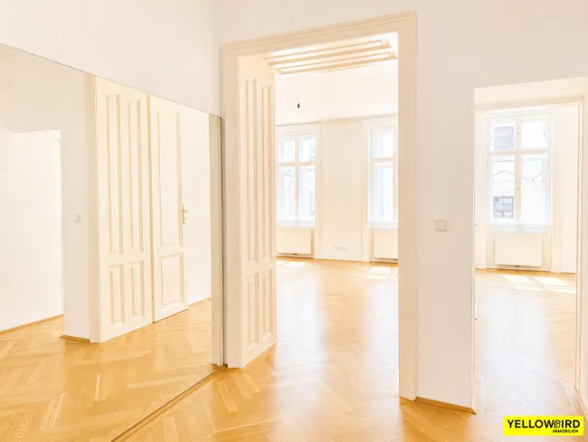 Helle 4-Zimmer-Altbauwohnung mit unglaublicher RAUMHÖHE I Nähe Wien-Mitte - Titelbild