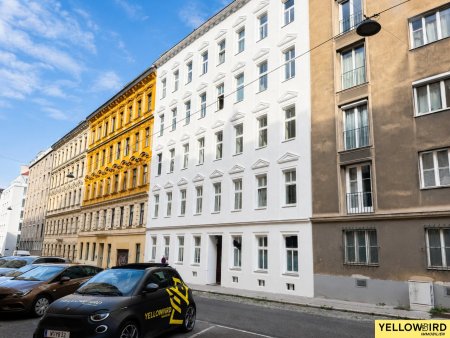 Helle 1-Zimmer-Wohnung mit Balkon in Ruhelage nahe Belvedere mit hohem Sanierungspotential