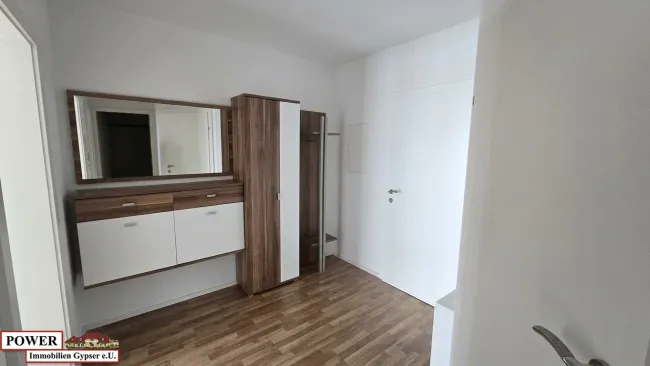 Gepflegte 3-Zimmer Wohnung mit Balkon & Carport! - Bild