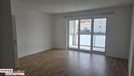 Gepflegte 3-Zimmer Wohnung mit Balkon & Carport!