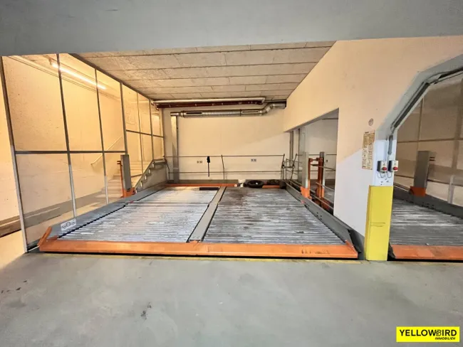 Garagenplatz | Stapelparken - Bild