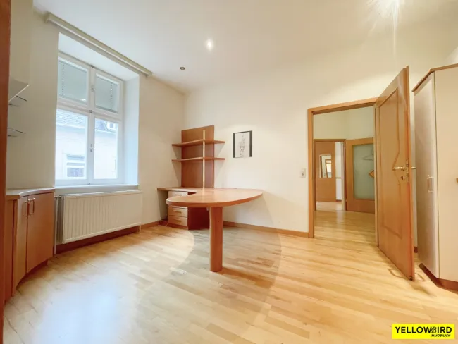 Ordination im Zentrum Badens - 12 EUR / m² - inkl. Parkplatz - Bild