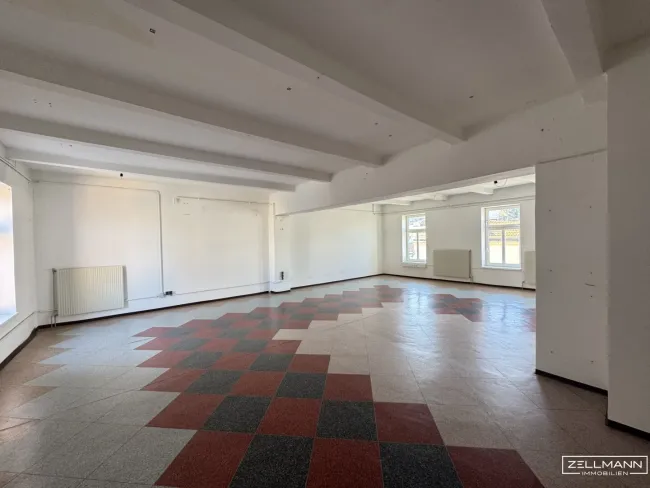 Großzügige Lager- und Bürofläche in Wien 23 – Ihre Chance auf Raum für Erfolg | ZELLMANN IMMOBILIEN - Bild