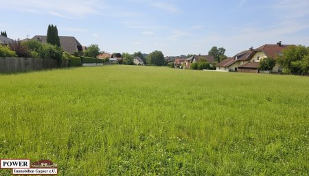 Großflächiges Baugrundstück für Wohnbau unweit von Salzburg !!!