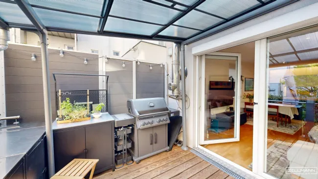 Urbanes Townhouse mit Eigengarten, Terrasse und Garage – Wohnen mit Hauscharakter im Herzen von Wien | ZELLMANN IMMOBILIEN - Titelbild