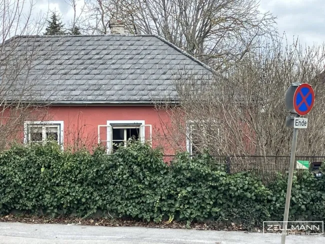 Historisches, sanierungsbedürftiges Winzerhaus mit großem Ruhegarten | ZELLMANN IMMOBILIEN - Titelbild