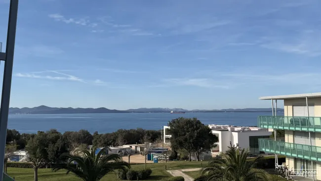 Exklusive Ferienresidenz am Meer – mit unverbaubarem Blick auf die Adria | ZELLMANN IMMOBILIEN - Titelbild
