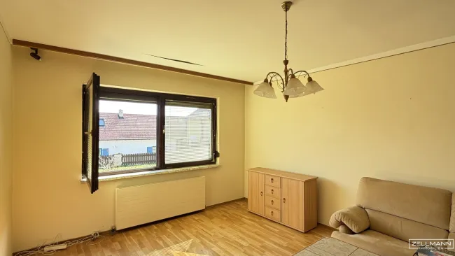 Viel Platz, viele Möglichkeiten – großzügiges Einfamilienhaus | ZELLMANN IMMOBILIEN - Bild