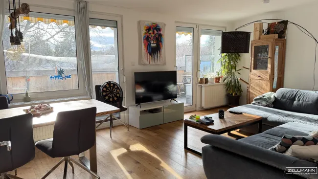 Mauer "Licht. Ruhe. Effizienz. Stilvolle Maisonette mit Südterrasse" | ZELLMANN IMMOBILIEN - Bild