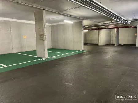KFZ | BIS ZU 3 GARAGENSTELLPLÄTZE IN 1210 WIEN – EINZELN ODER GEMEINSAM ERWERBBAR | ZELLMANN IMMOBILIEN