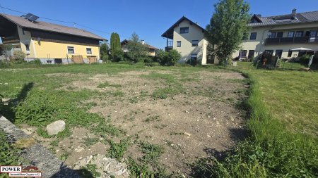 Attraktives Baugrundstück für Ihr Eigenheim oder als Geldparkplatz !