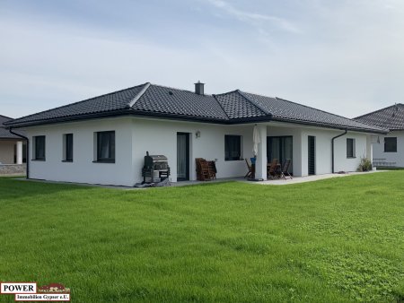 PI BAU baut für Sie einen Stilvollen massiven Bungalow in kurzer Bauzeit !